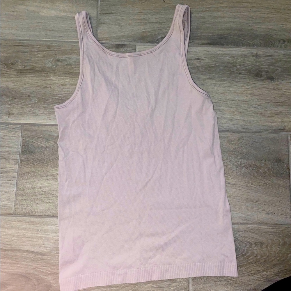 Lululemon tank!